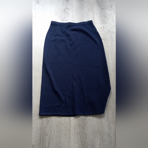 St. John Dresses & Skirts - St. John skirt